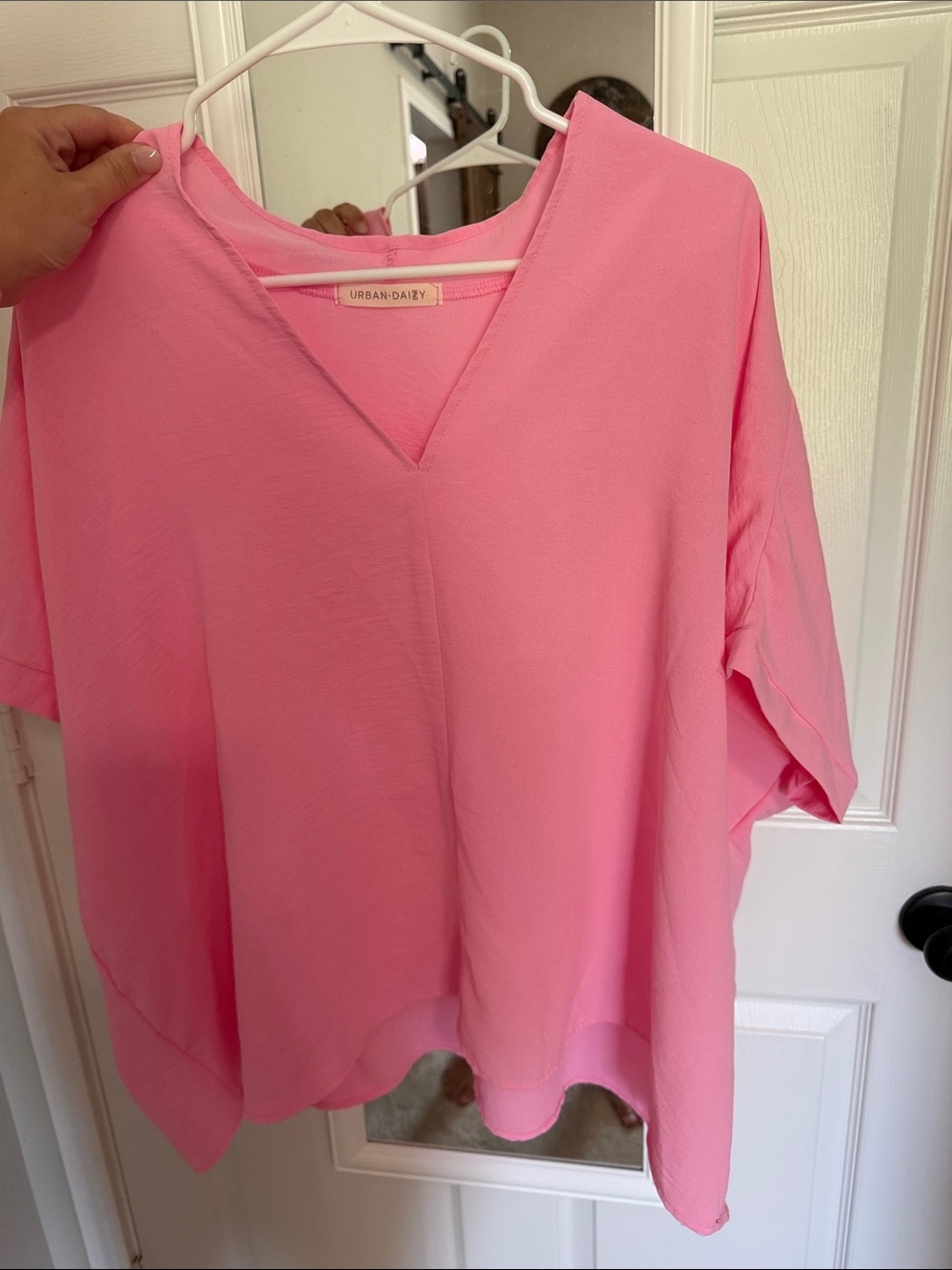 Urban Daisy Pink V-Neck Relaxed Tunic Top